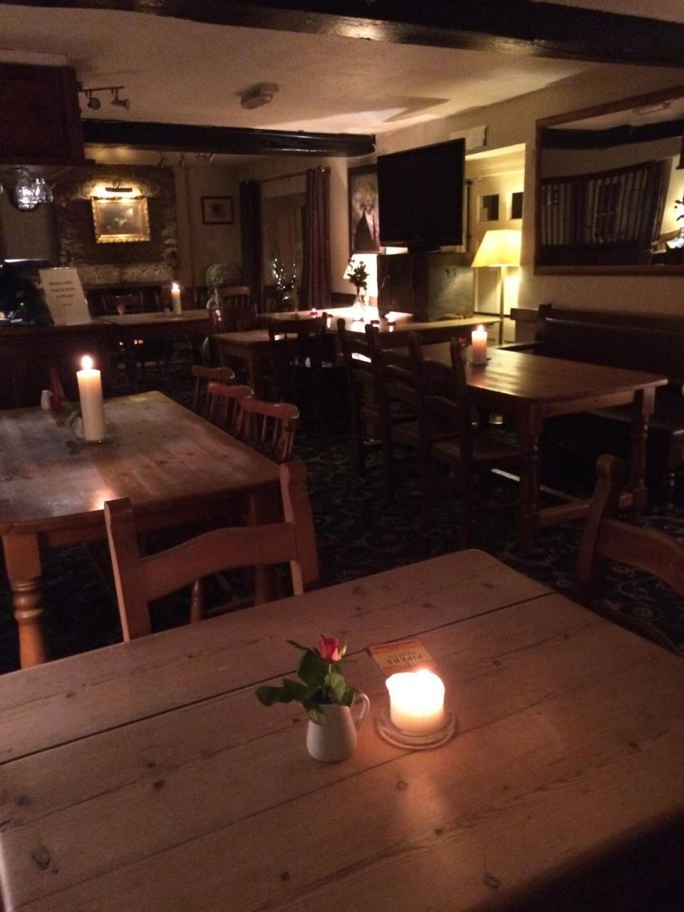 The Radnor Arms Hotel Малмсбъри Екстериор снимка